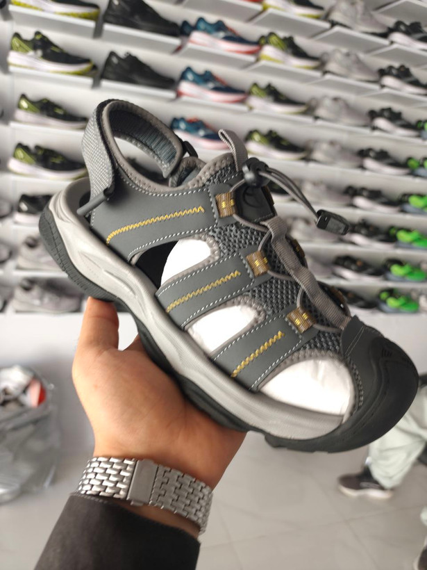 صندل تویوتا سایز 40 تا 45 TOYOTA