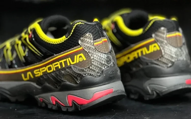 کتونی کوهنوردی ‌و طبیعت گردی لاسپورتیوا سایز ۴۰ تا ۴۵ La Sportiva Ultra Raptor II