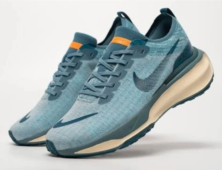 نایک زوم ایکس اینوینسیبل 3 سایز ۴۰ تا ۴۵  Nike ZoomX Invincible 3