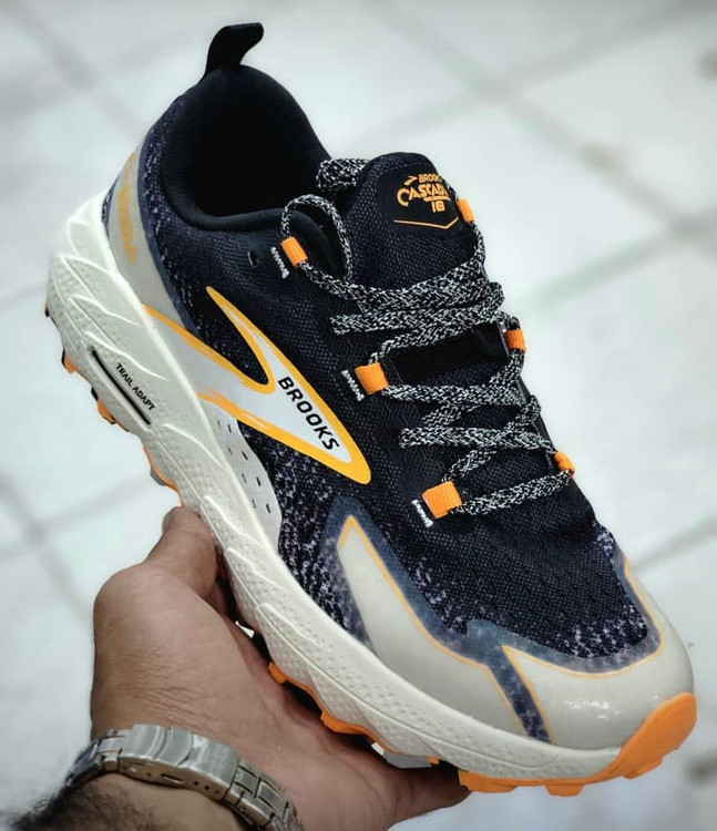 کتونی بروکس کاسکادیا ۱۸ سایز ۴۰ تا ۴۵ Brooks cascadia 18