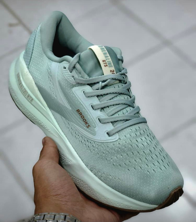 کتونی بروکس آدرنالین جی تی اس ۲۴ سایز ۴۰ تا ۴۵ Brooks Adernaline GTS 24