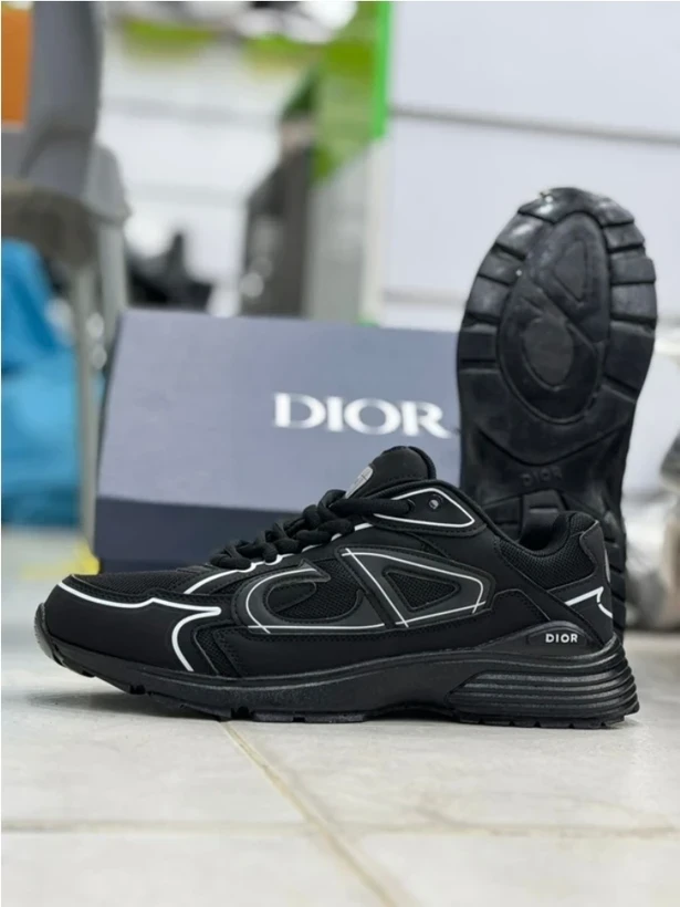 کتونی اسپرت دیور سایز ۴۰ تا ۴۵ Dior