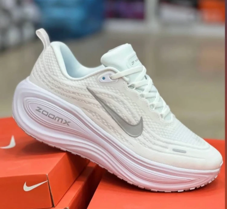 کتونی نایک ایر زوم ومرو سایز ۴۰ الی ۴۵ Nike Air Zoom Vomero Plus