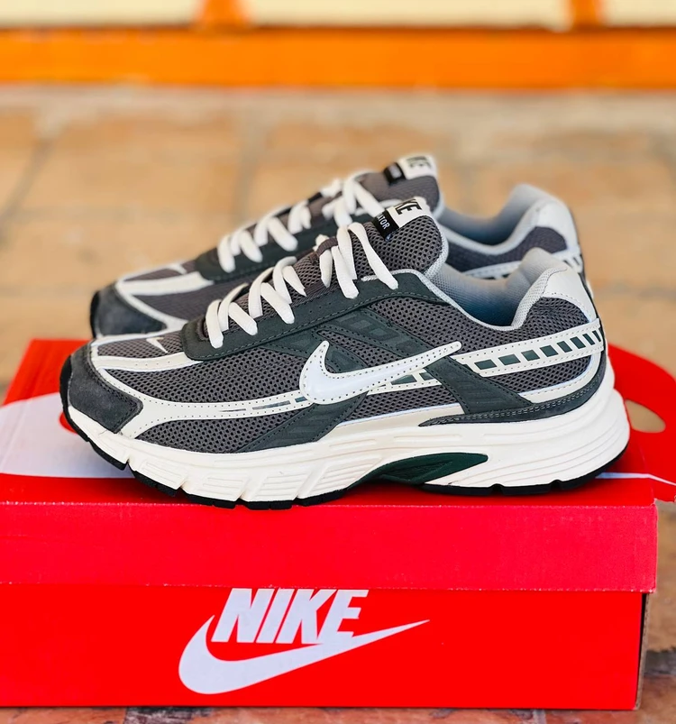 کتونی نایک رانینگ انیتیتاتور سایز 40 تا 45  Nike Initiator