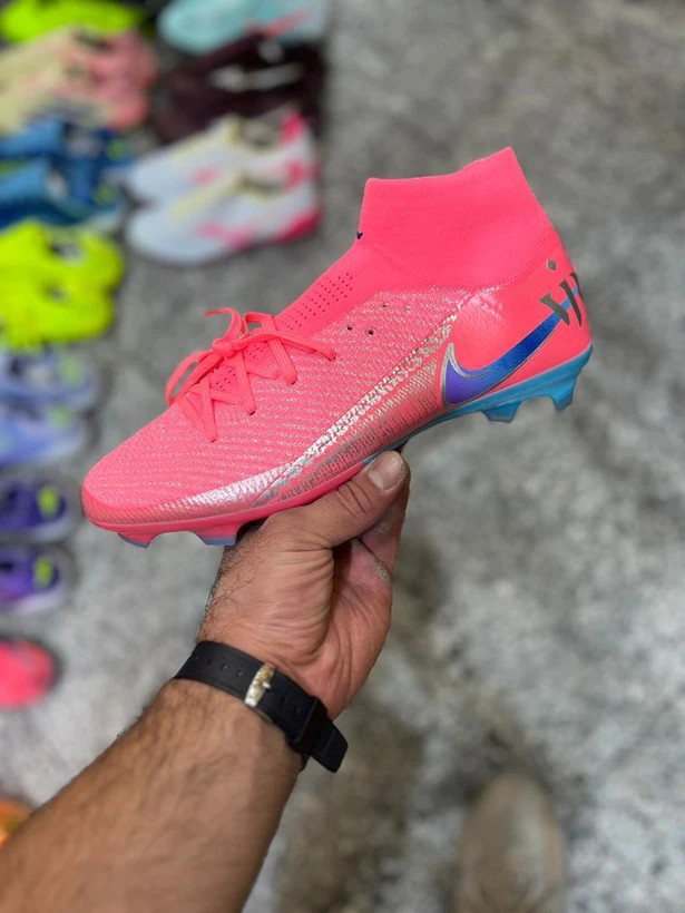 کتونی استوک دار فوتبال نایک ایر زوم ساق دار سرخابی رنگی سایز 40 تا 45 NIKE AIR ZOOM