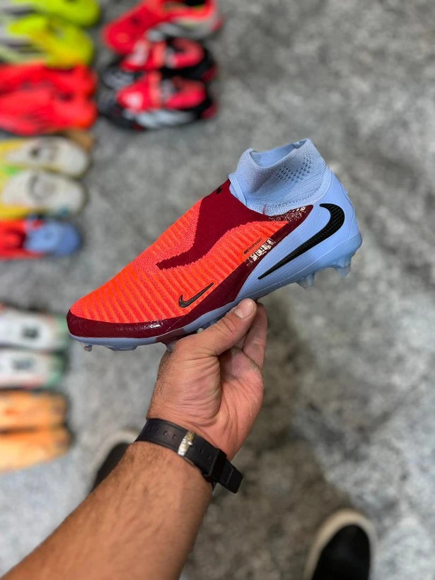 کتونی استوک دار فوتبال نایک ایر زوم ساقدار رنگی سایز 40 تا 45 NIKE AIR ZOOM 5