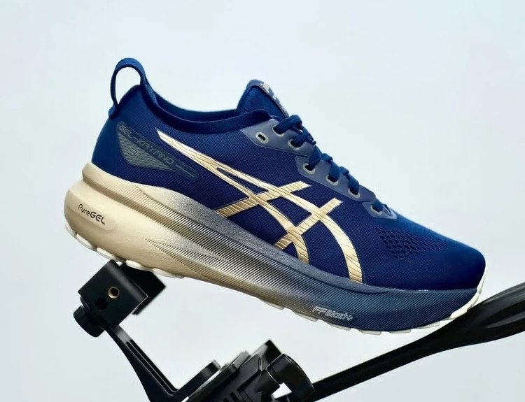 کتونی ژل کایانو 31 اسیکس آبی سرمه ای طلایی سایز ۴۰ تا ۴۵ Asics Gel Kayano 3۱
