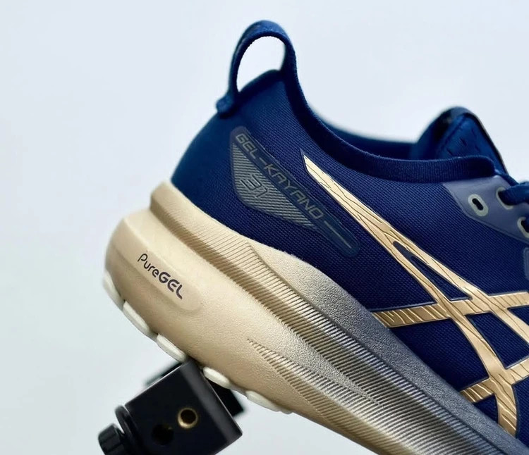 کتونی ژل کایانو 31 اسیکس آبی سرمه ای طلایی سایز ۴۰ تا ۴۵ Asics Gel Kayano 3۱