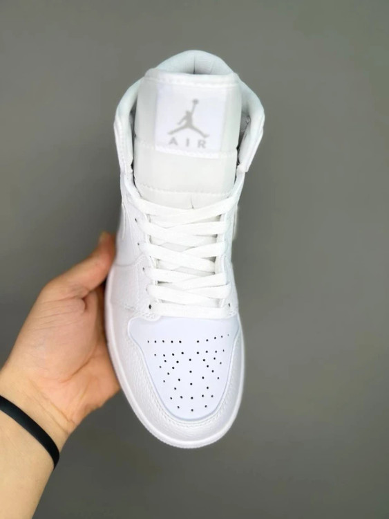 کتونی رانینگ نایک ایر جردن وان سایز 37 تا 45 NIKE AIR JORDAN 1 HIGH