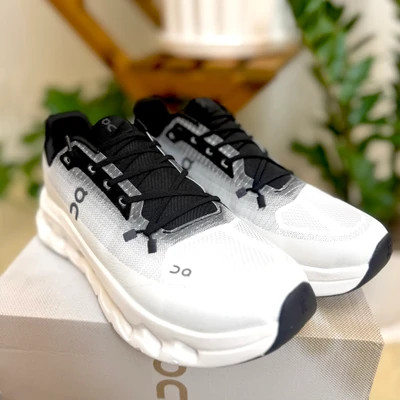 کتونی آن رانینگ کلود تیت سفید مشکی سایز 37 تا 45 ON RUNNING CLOUDTIT