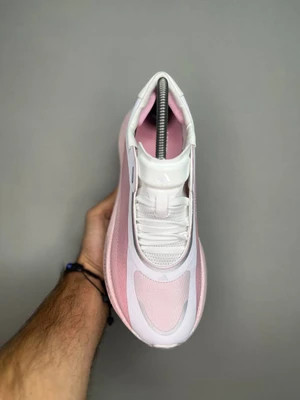 کتونی آدیداس هایپر بوست سایز 37 تا 40 صورتی سفید ADIDAS HYPERBOOST