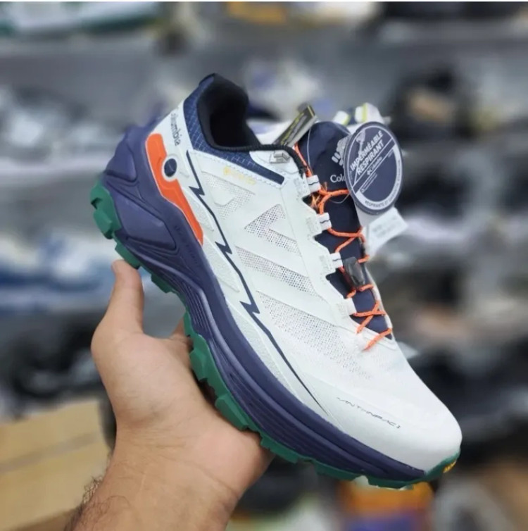 کتونی تراکینگ و تریل گورتکس کلمبیا سایز ۴۰ الی ۴۵ سفید آبی نارنجی COLUMBIA OUTDRY