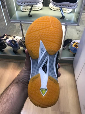 کتونی بدمینتون یونکس سایز 41 تا 45 YONEX BADMINTON