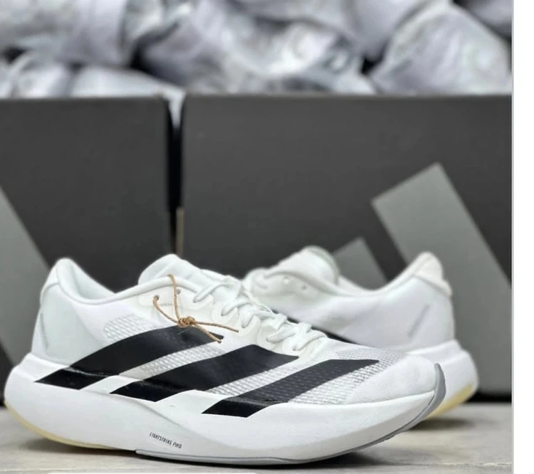 آدیداس آدی زیرو پرو ۴ سایز 38 تا 45 سفید مشکی Adidas adizero pro 4